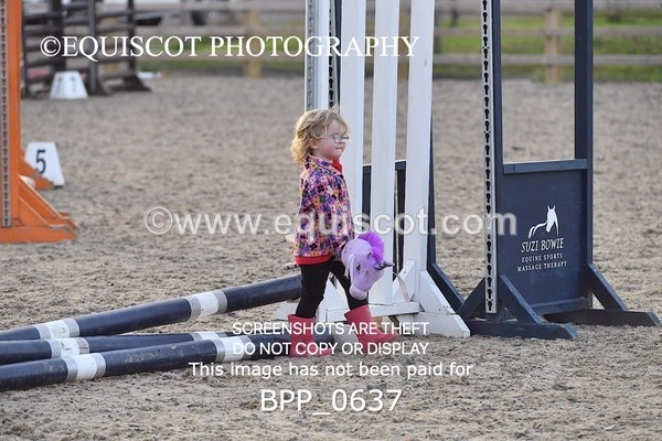BPP_0637 - HOBBY HORSE SHOWJUMPING CLASSES