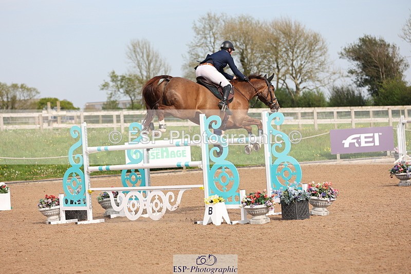 240511A-170038-15137 - Cls 38 National 1.40m Open