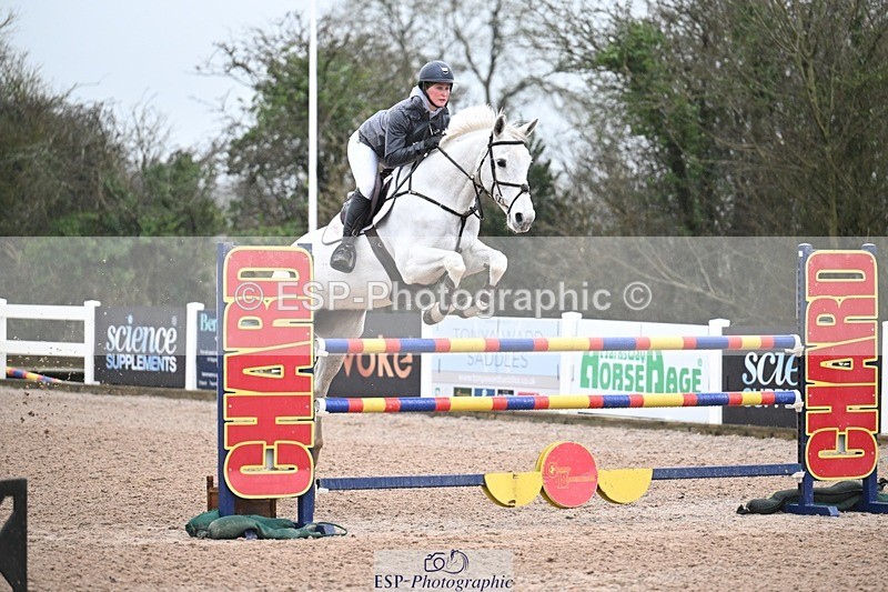 260130-132719-00558 - Cls 6 Foxhunter and 1.20m Open