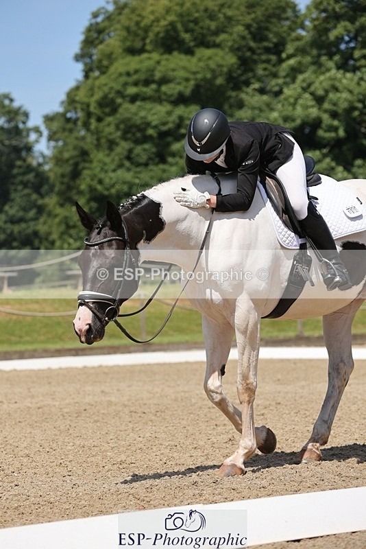 240719-121507-01637 - 123-Michelle_Wallis-Alvescot_Winning_Mood