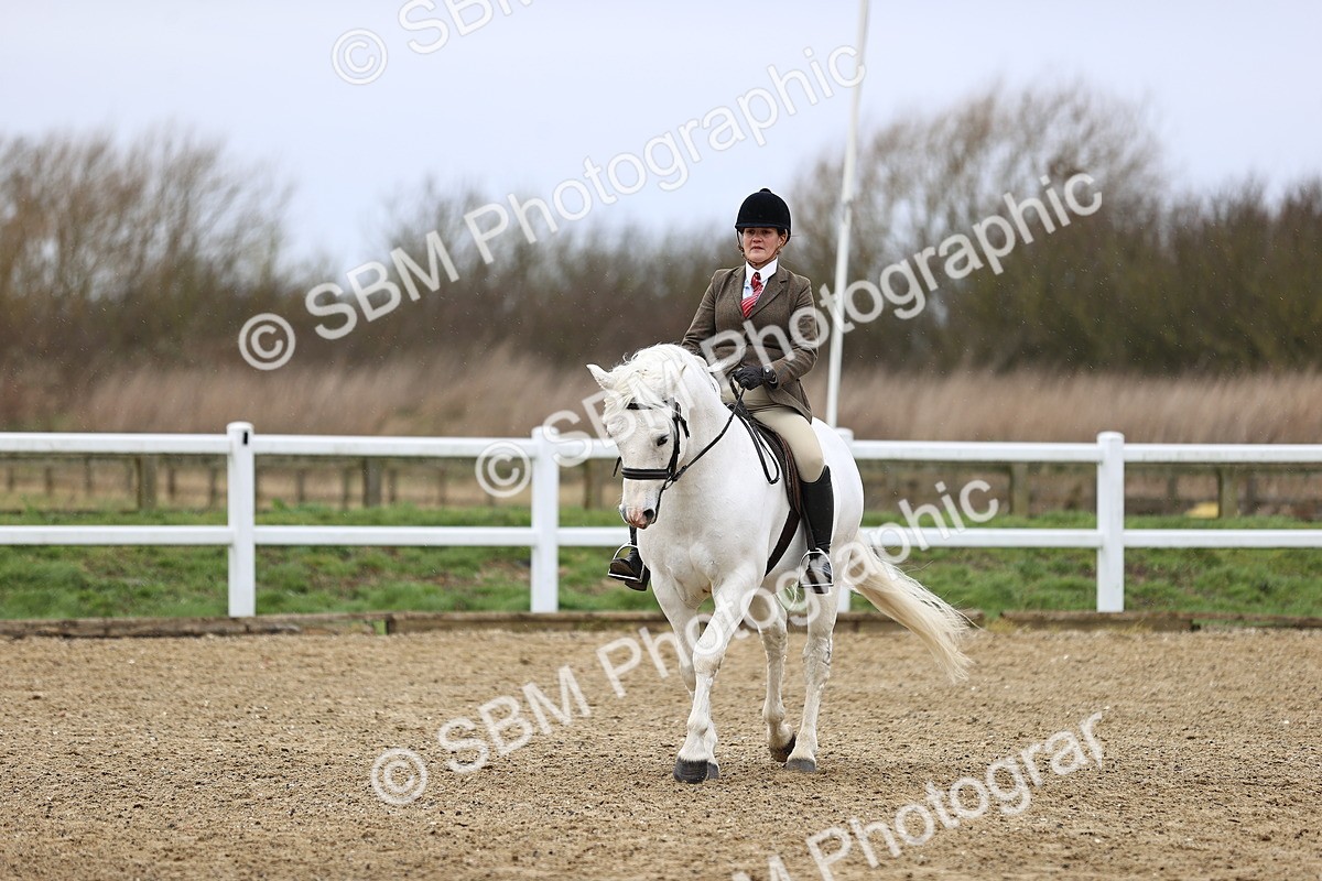 SBM_007560 - Class 31-32 - M&M Confined Novice Small-Large