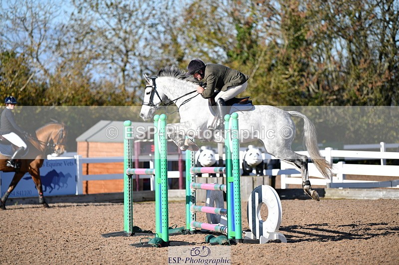 231110A-132649-00571 - Cls 5 Newcomers & 1.10m Open