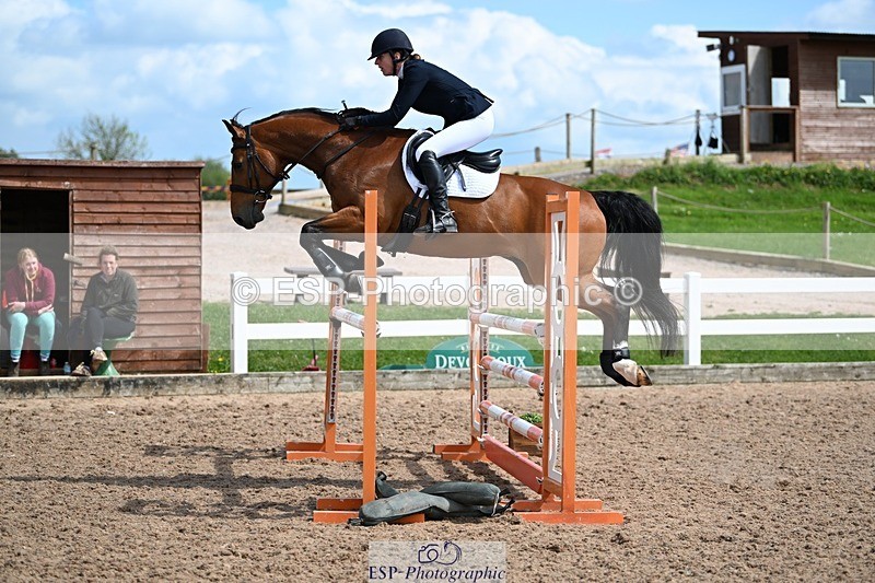 260507-135658-03738 - Cls 9 1.05m Amateur Qualifier