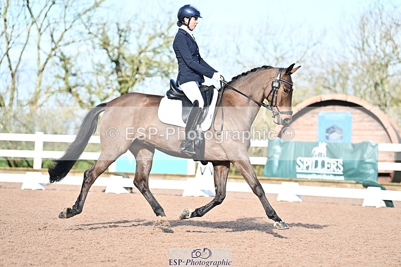 240218A-110220-05771 - 131-Lauren.Burrows-Active.Vogue