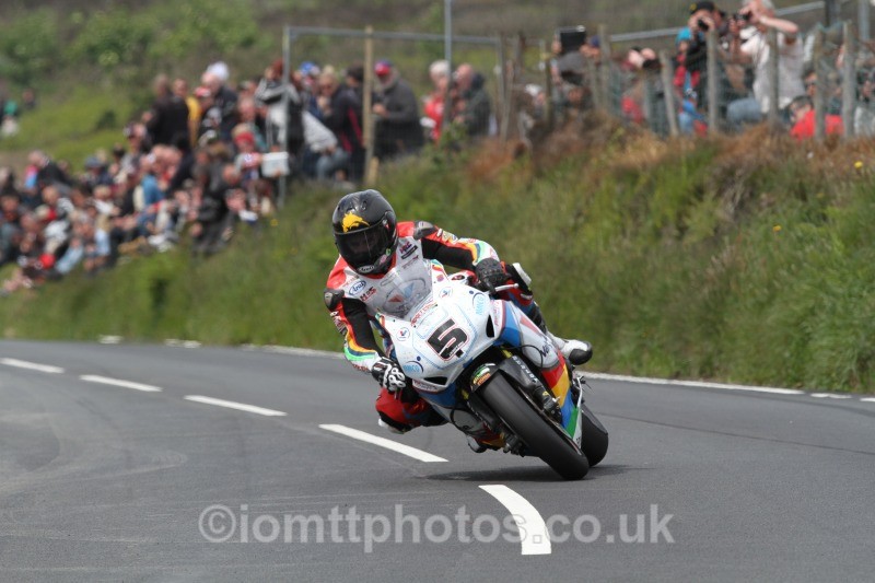 Bruce Anstey Honda / Valvoline Racing by Padgetts Motoc - Pokerstars Senior TT