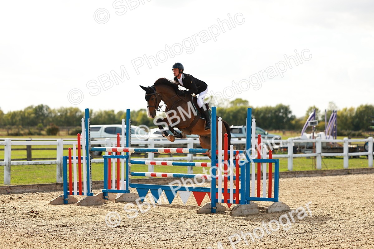SBM_001984 - Class 5 - Senior Foxhunter - 1.20m