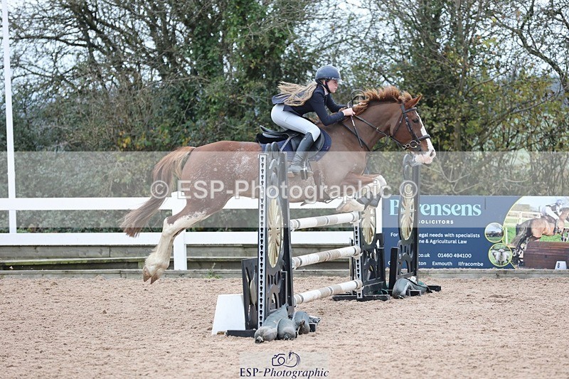 241116X-121230-01510 - Cls 10 Pony 1.00m Ooen