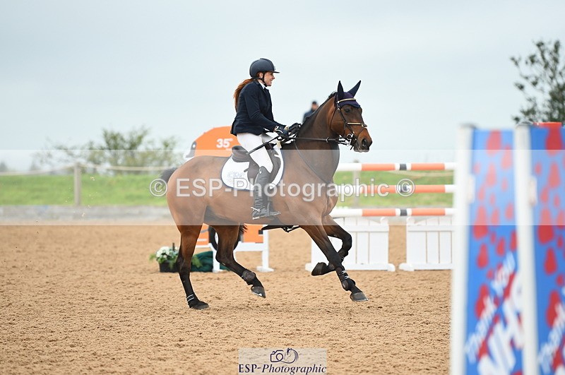 230505A-131210-04161 - Cls 22 Talent Seeker & 7 year old Quali