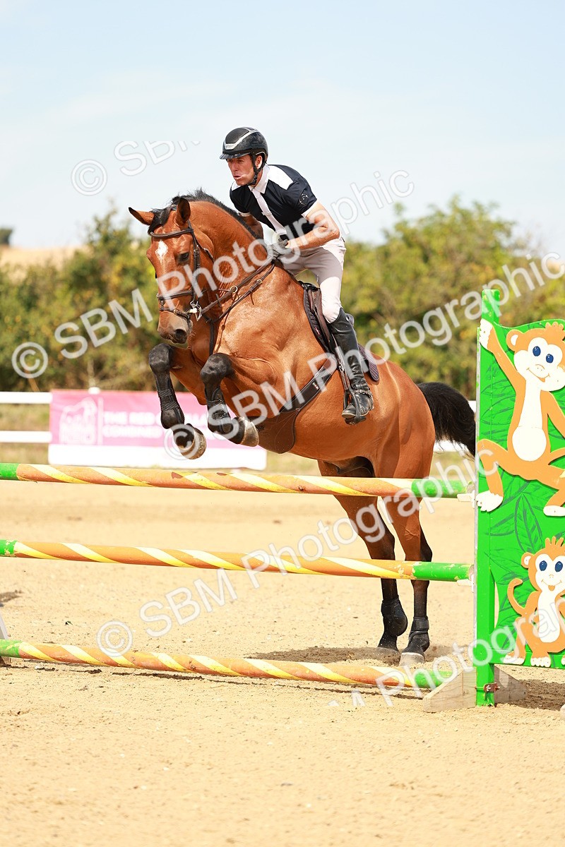 SBM_003803 - Class 14 - Senior Newcomers 1.10m