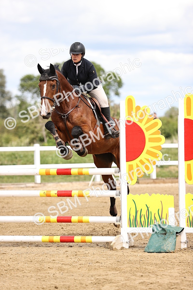 SBM_003094 - Class 11 - Senior Newcomers - 1.10m