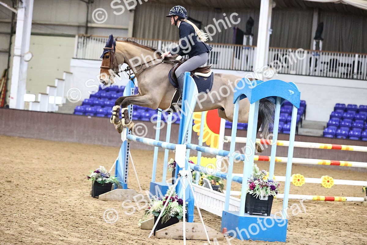 SBM_005522 - Class 17 - Senior Newcomers 1.10m