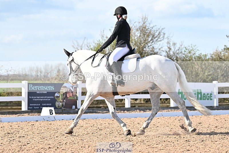 240324A-150945-04421 - Novice 27, 14.30 to 15.25