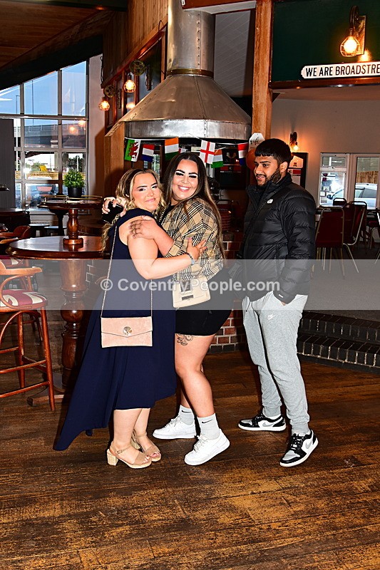 COU-160 - Courtney's 21st