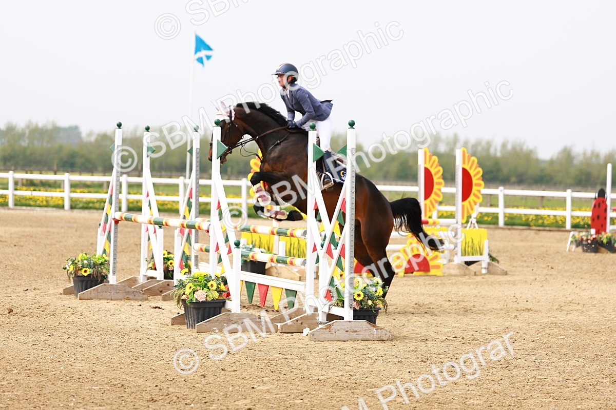  - Class 17 - Senior 1.05m