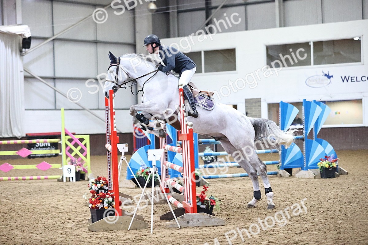 SBM_004701 - Class 16 - Senior Newcomers - 1.10m