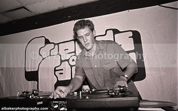 13 peter-parker - Friends & Family @ the-roadhouse 18.11.00