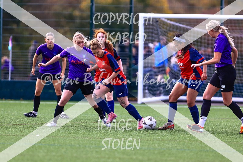 1DX30772 - 2025-10-05 FC Abbey Meads Ladies V Purton  Kingsdown FC Ladies