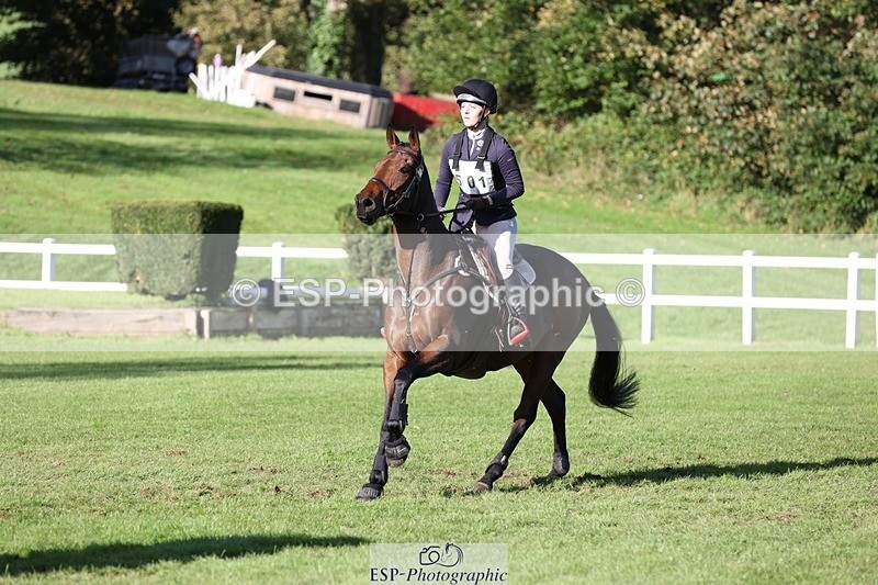 231022-150329-29594 - 501-LA.BASS-Aimee.Bickley-TrotUp+SJ