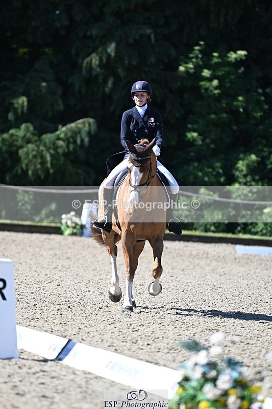 250522A-094138-02707 - A-006-Holly.Clarke-NICO