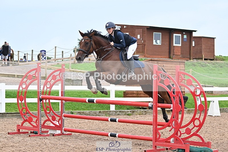 240907A-122957-01392 - Cls 9 1.10m Amateur Qualifier