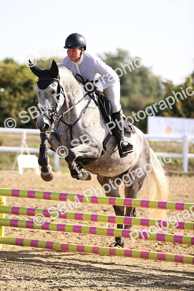 SBM_005478 - Class 8 - Clear Round