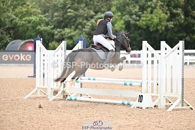 250920-100514-00111 - Cls 20+21 Club and Schools 60cm