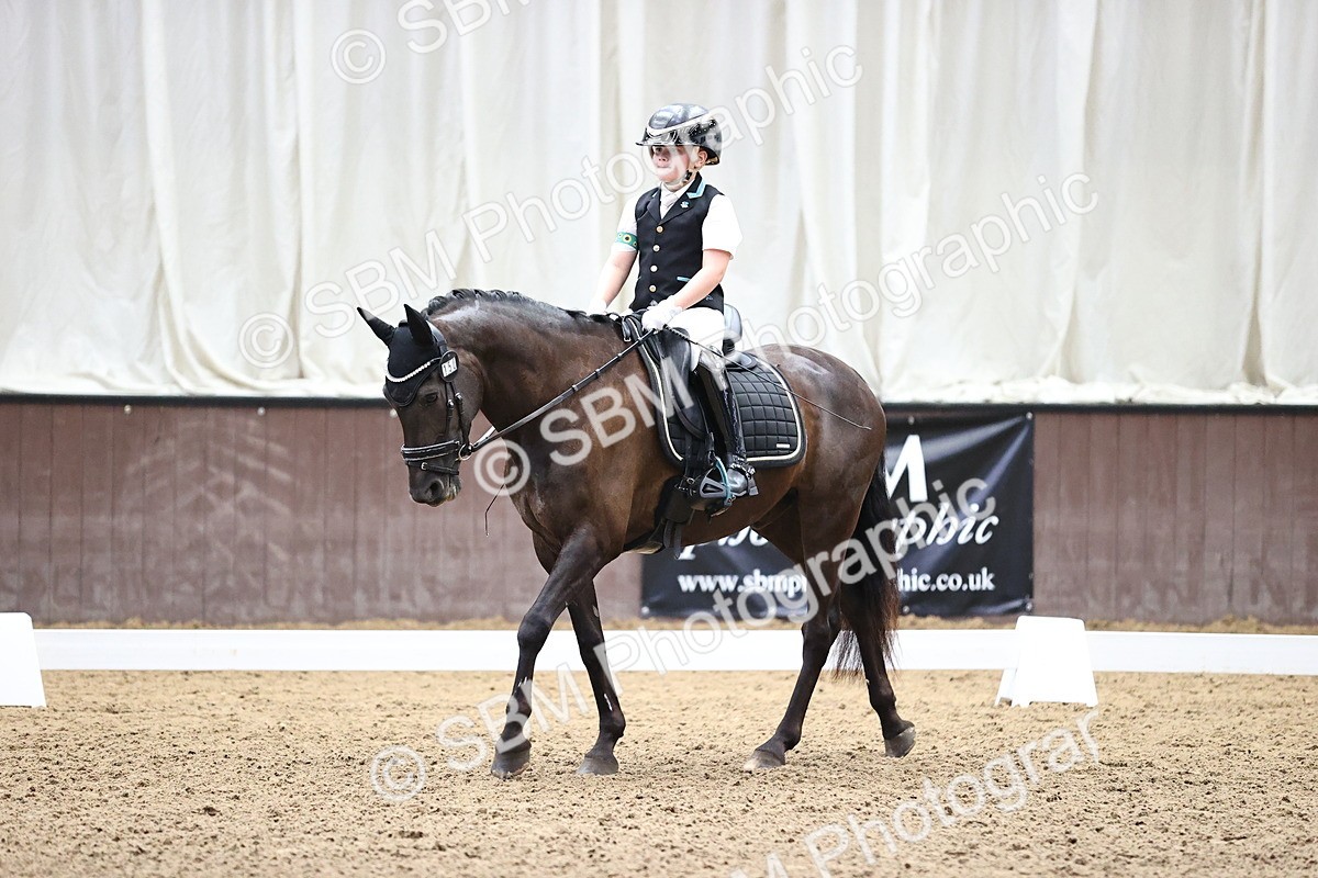 SBM_000807 - Novice 4 Warm Up