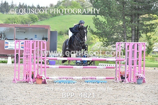 BPP_4821 - SUN CLASS 25 Senior Newcomers/ 1.10m Open