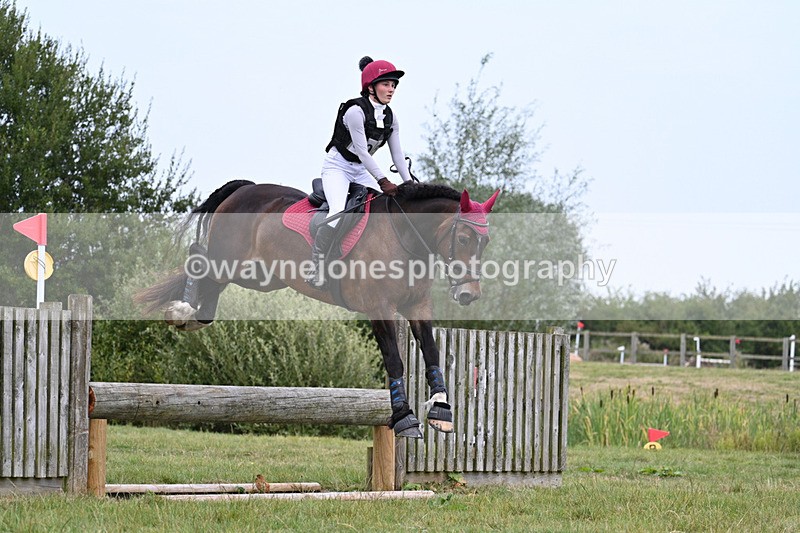 WJ7_8562 - 80cm XC Time 16:05 to 16:24