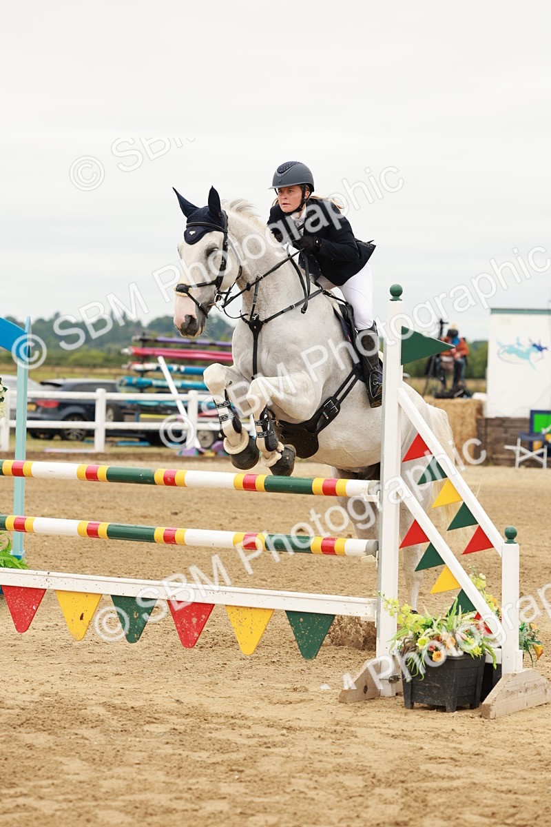 SBM_016768 - Class 20 - Senior Newcomers - 1.10m