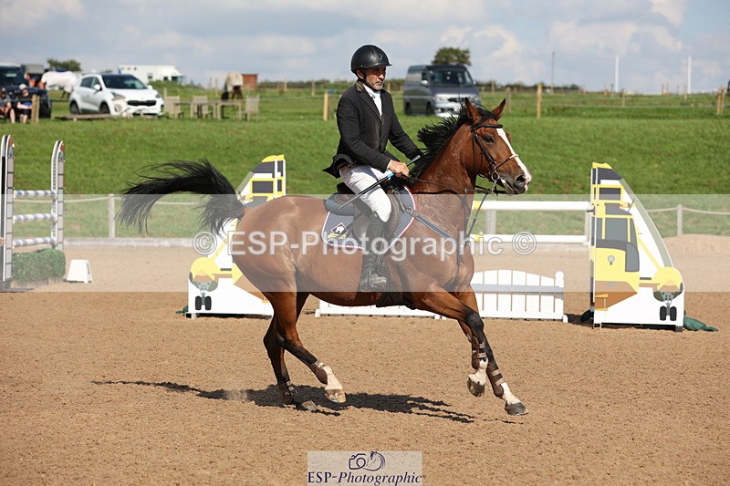 230915A-142858-02580 - Cls 5 National 1.40m