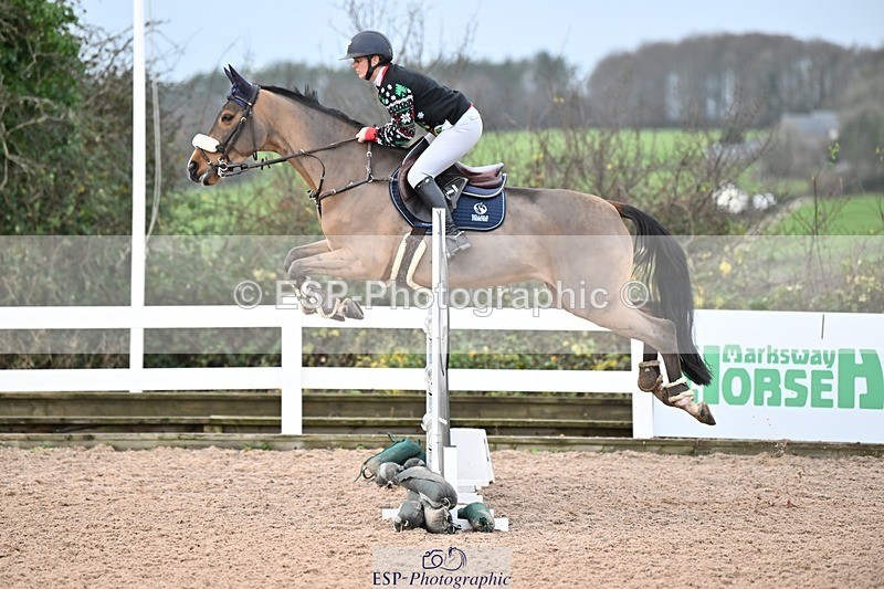 241206-131054-00928 - Cls 5 Newcomers and 1.10m Open