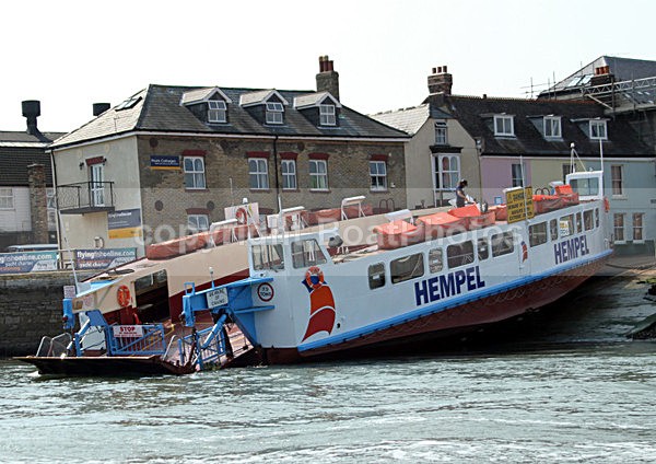 110417 COWES FERRY IMG_3493 - Commercial, Military & Naval Craft