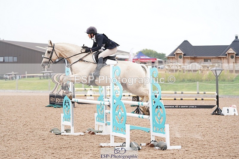 240901A-093206-05398 - 303-Johanne.Heuff-WELLVIEW.GOLDEN.WONDER