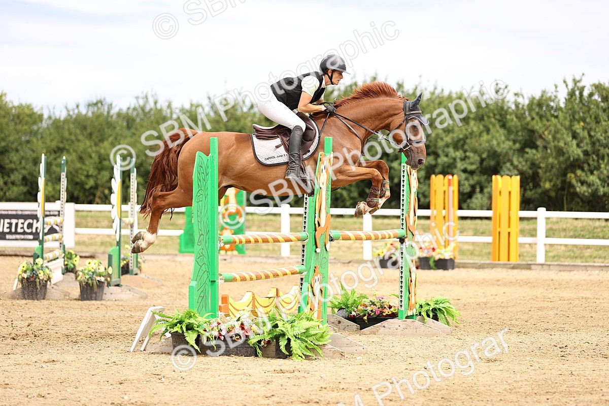 SBM_003382 - Class 21 - Senior Newcomers - 1.10m