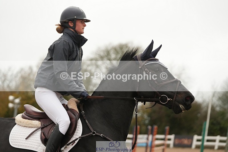 251109-113508-03586 - Cls 20 Newcomers and 1.10m Open