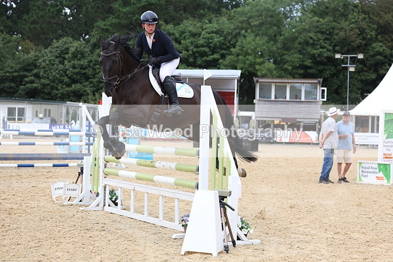 3E7A6424 - Class 8: Senior Newcomers/1.10m open