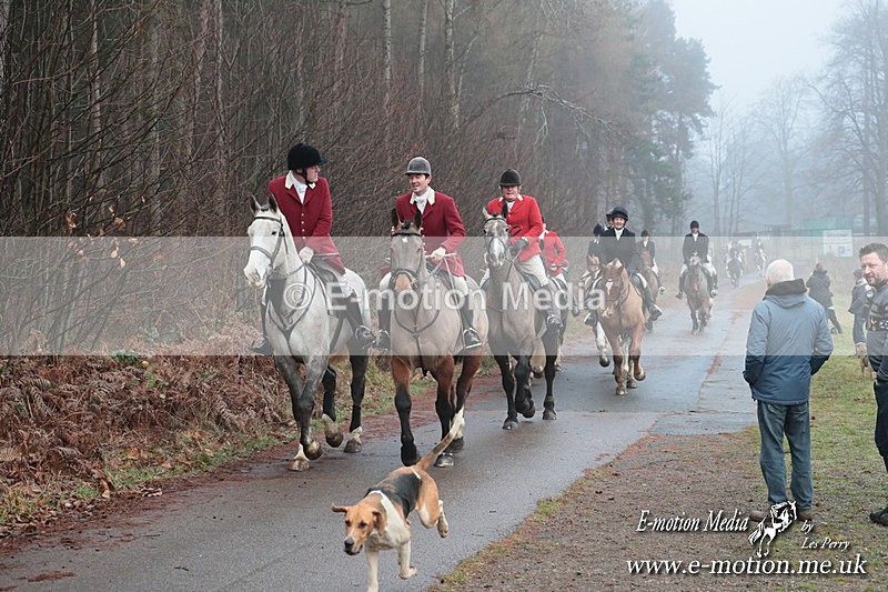 HUPY 261224 224 - Pytchley with Woodland Hunt Boxing Day Meet 26th December 2024