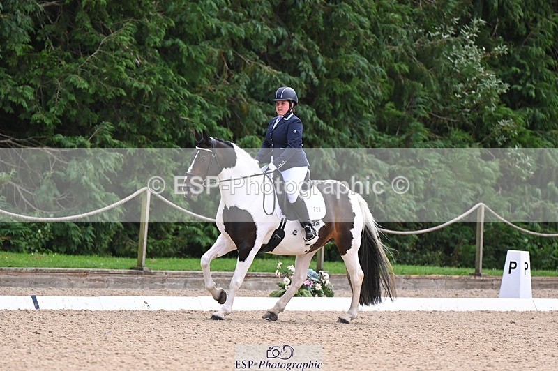 240809-115208-00612 - 228-Lauren.Picknett-Bonnie.V