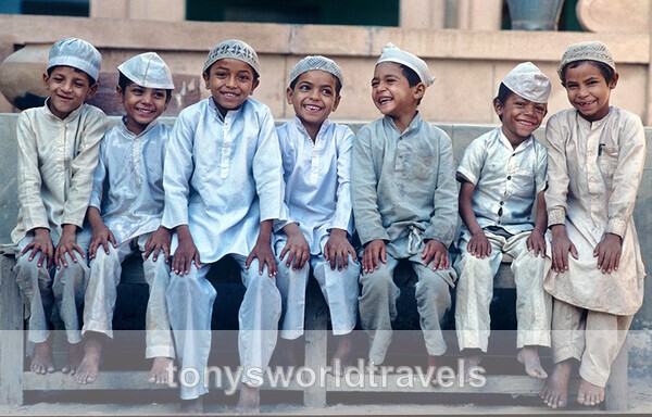Smiling Boys, India - India