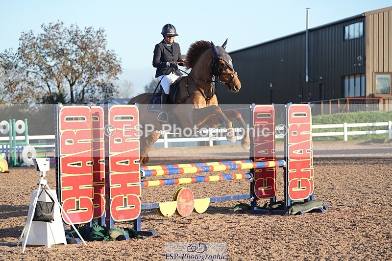 251108-084052-01802 - Cls 9 British Novice and 90cm Open