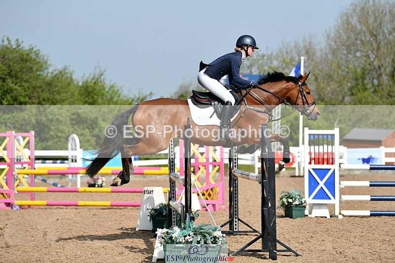 240511A-100234-11429 - Cls 28 95cm National Am Quali