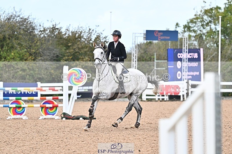 261014-124048-00450 - Cls  05 Snr Newcomers & 1.10m Open