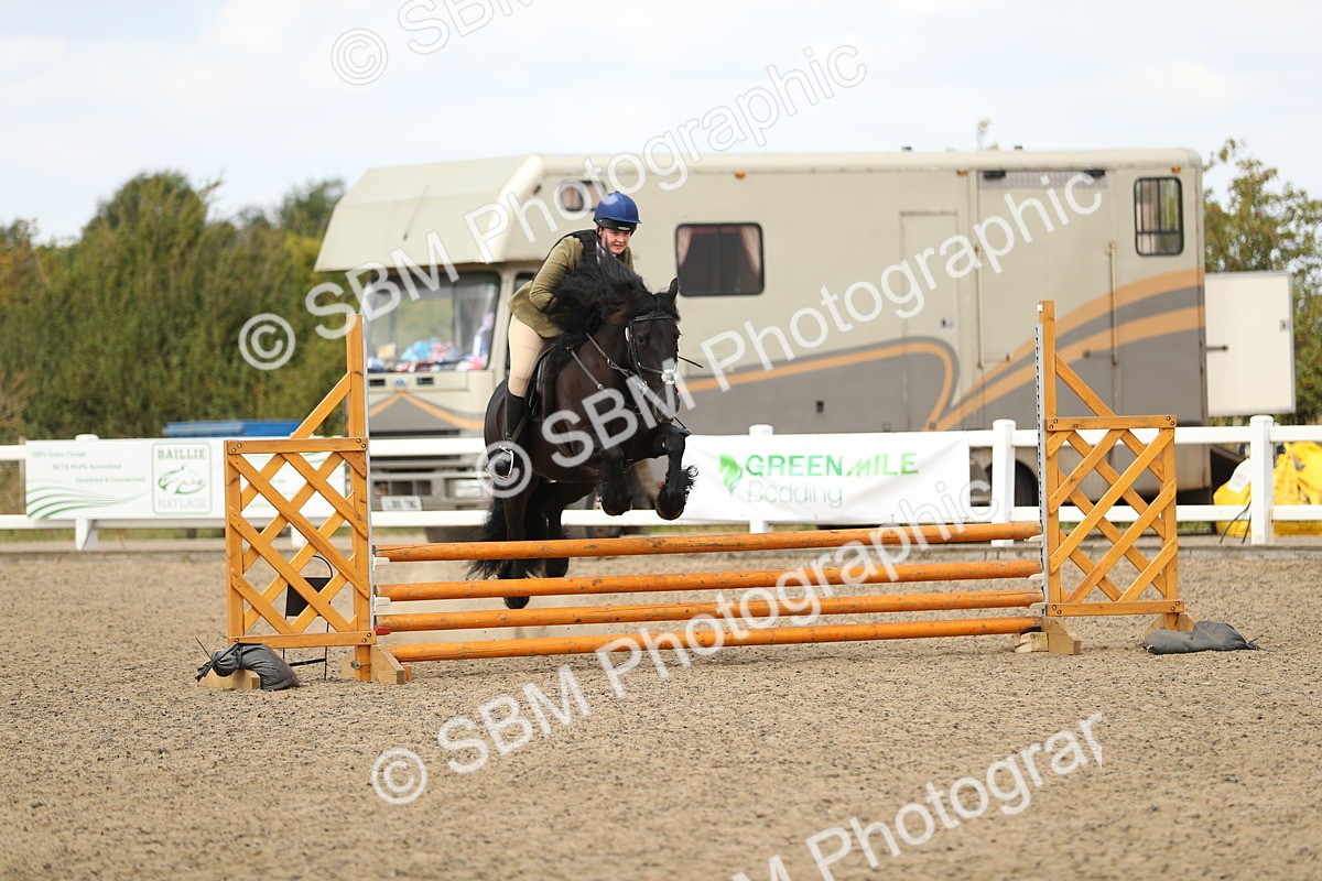 SBM_05603 - Class 48a Style & Performance 70cm (15-19)