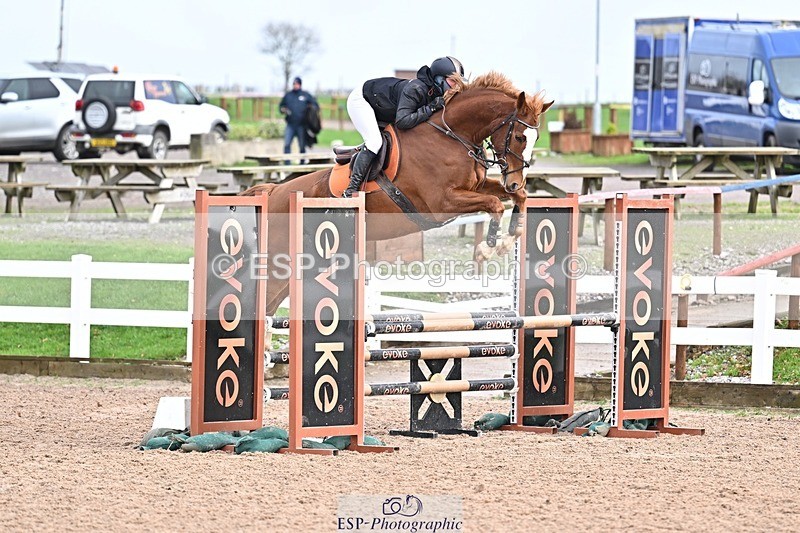 251119-101608-00101 - Cls 1 British Novice and 90cm Open