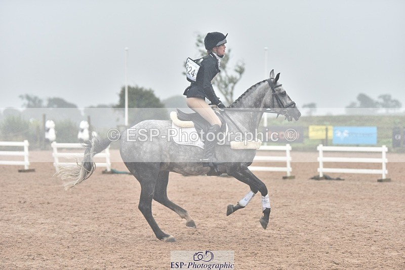 250830-144636-03685 - G-324-Alice.Lloyd-Evans