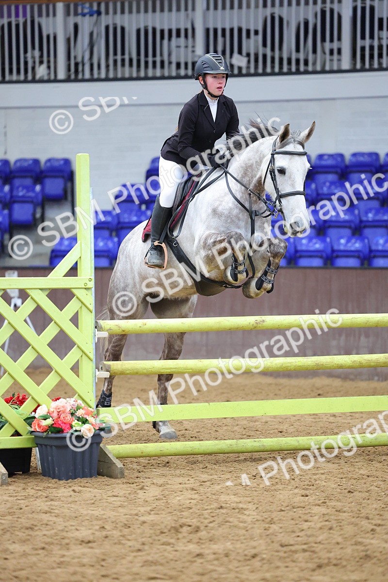 SBM_009732 - Class 20 - Senior British Novice/ 90cm Open - First Round (0.90m)