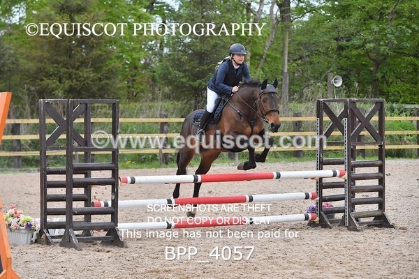 BPP_4057 - CLASS 4 Senior BritiNovice/ 90cm Open