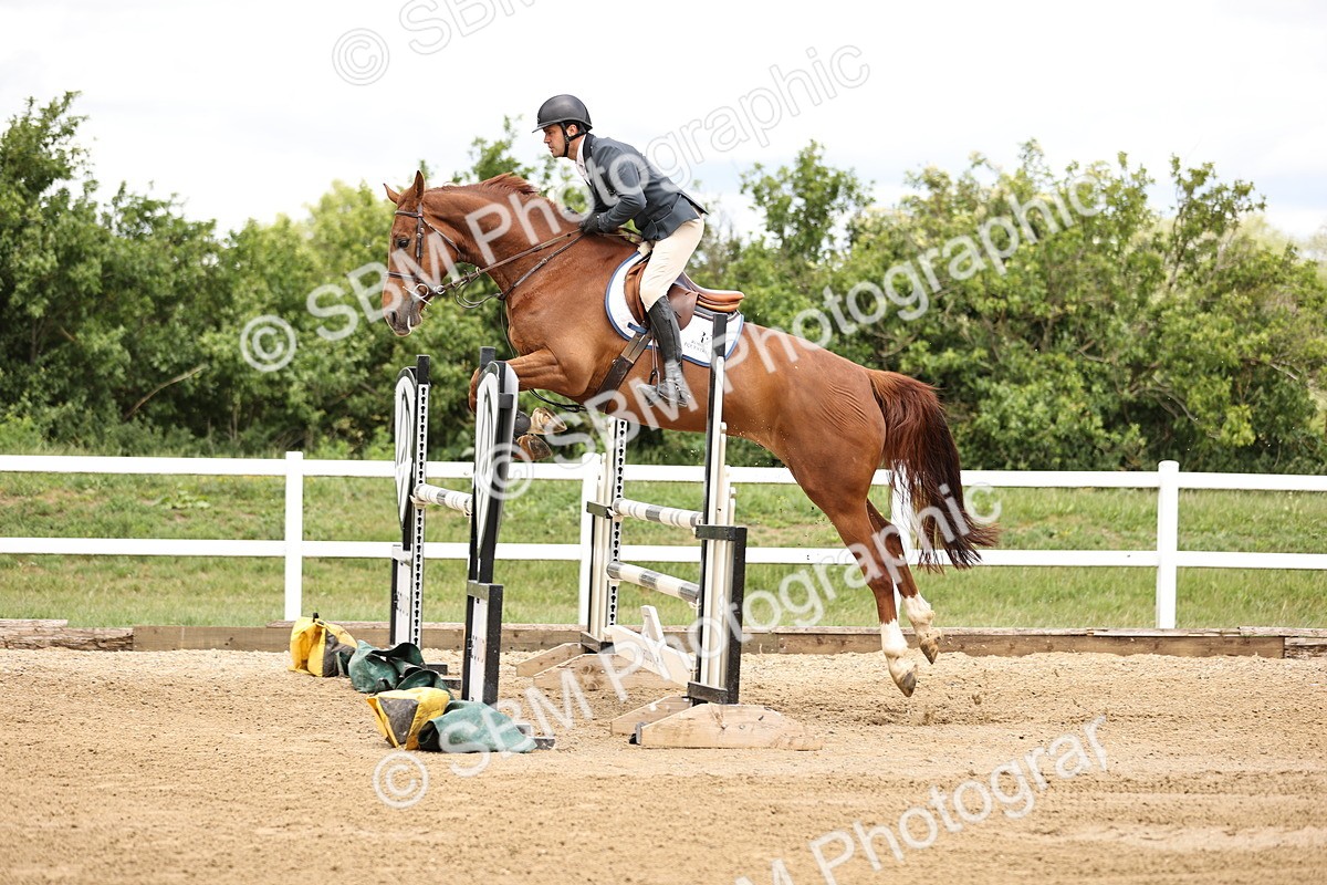 SBM_002963 - Class 11 - Senior Newcomers - 1.10m