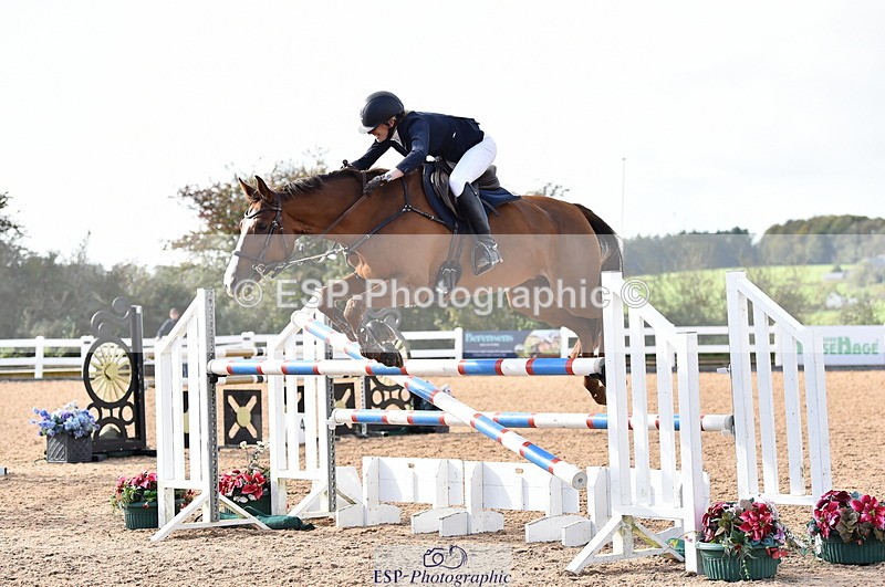 231014A-144130-05331 - Cls 15 1.05m Amateur Q 2nd R